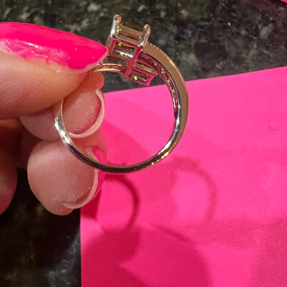 “Sold” - Picture 6 of 8